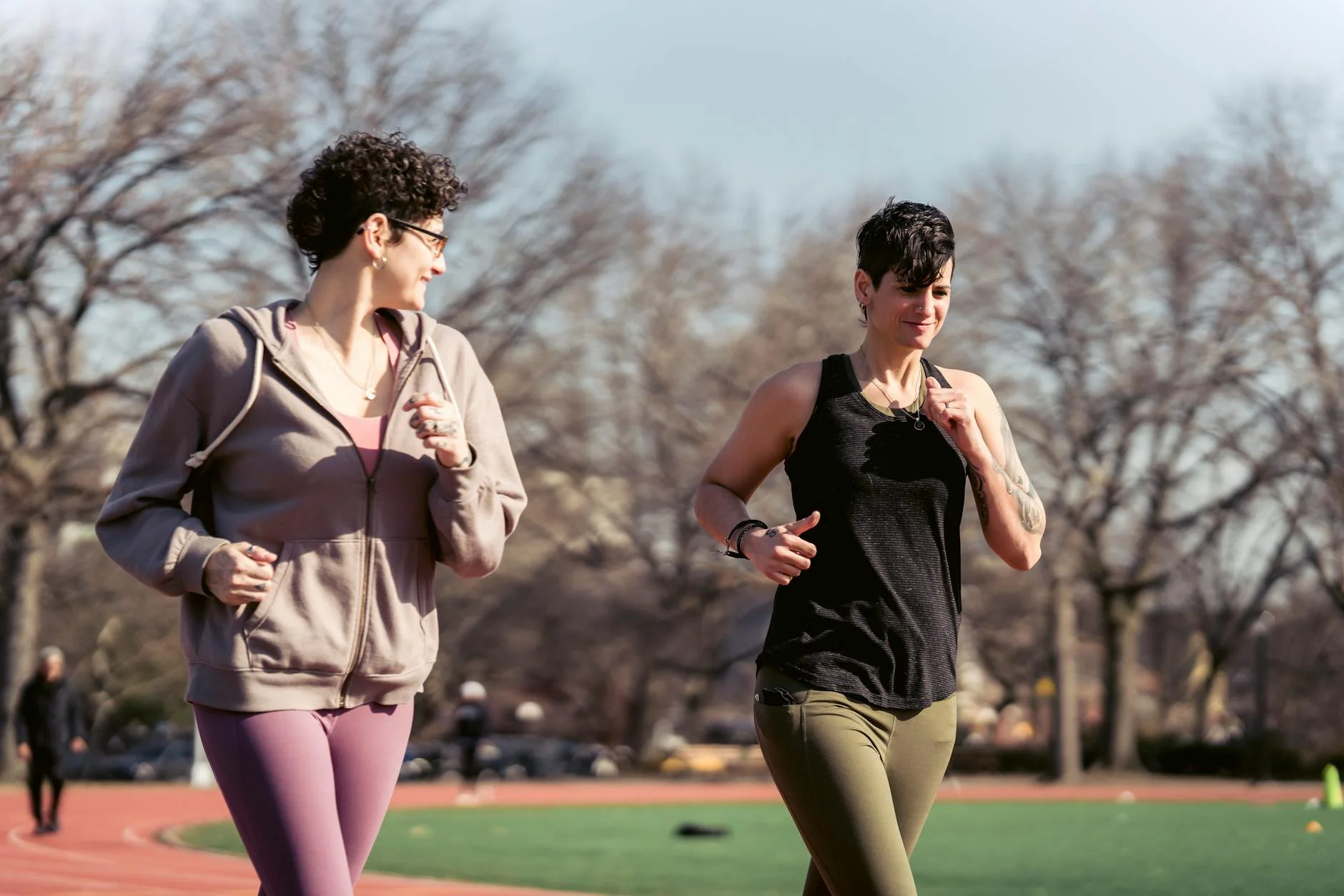 girls running: +1 powerful micro habits